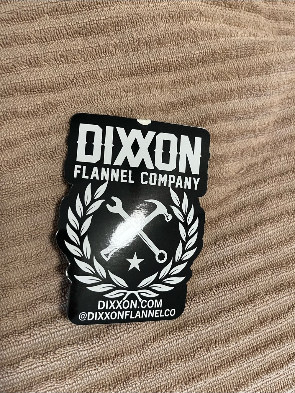 DIXXON The 9 MIL Flannel Shirt, NWT, XL - Picture 8 of 10